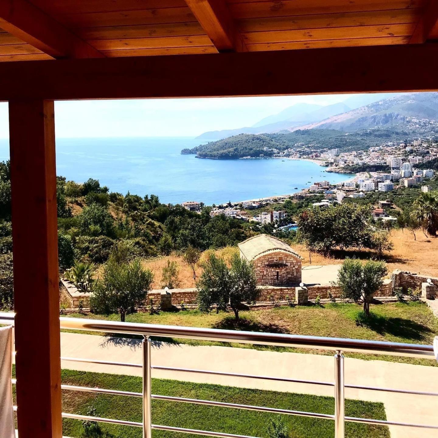 Belvedere Hotel & Suites Himare Esterno foto