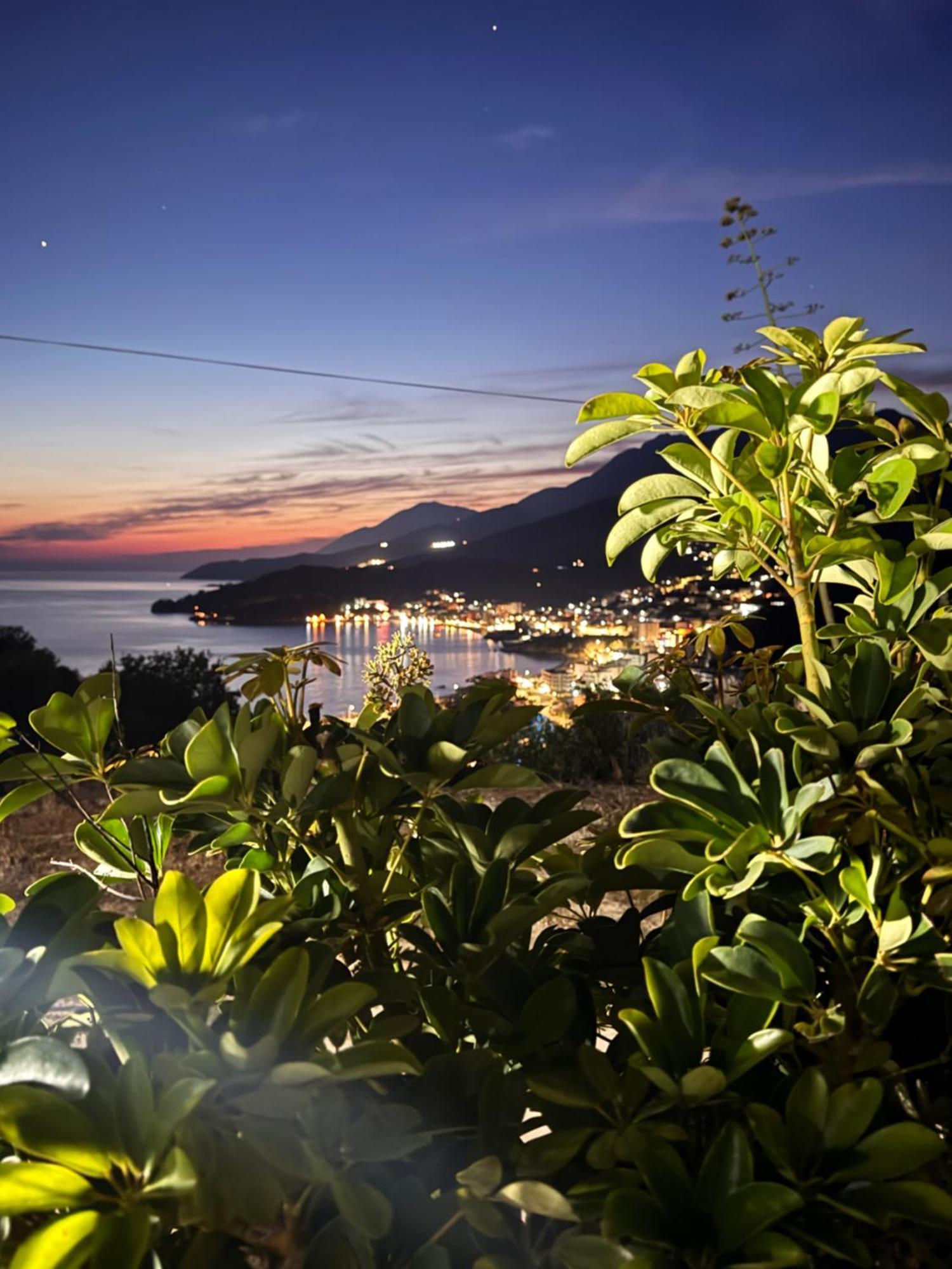 Belvedere Hotel & Suites Himare Esterno foto